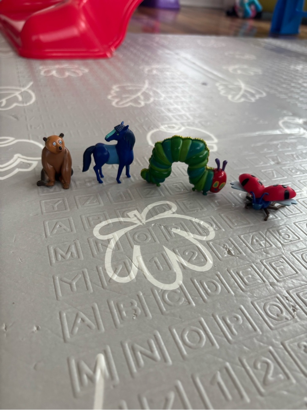 eric carle set of 4 storybook character figurines